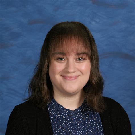 Book Jackets Readers' Club | Roane County High School