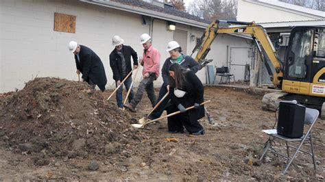 Wayne County Humane Society breaks ground on surgery center