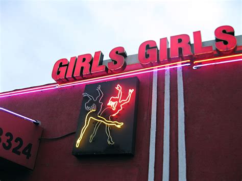 Paper Moon little Rock - WORLD WIDE DIRECTORY OF STRIP CLUBS