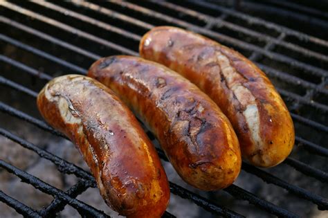 Can Dogs Eat Vienna Sausages? What Pet Owners Must Know