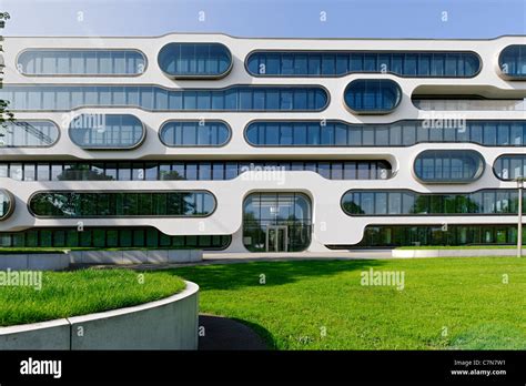 Building Front 的图像结果