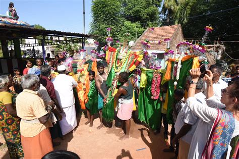 Hindus join 10th day of Muharram in Thanjai village