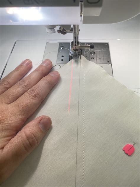 Quilted Pillow Tutorial 的图像结果