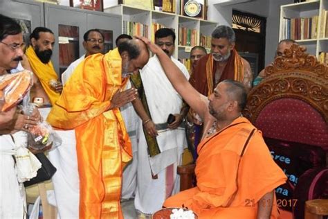 Rajinikanth visits Mantralayam Raghavendra Temple - Photos,Images ...
