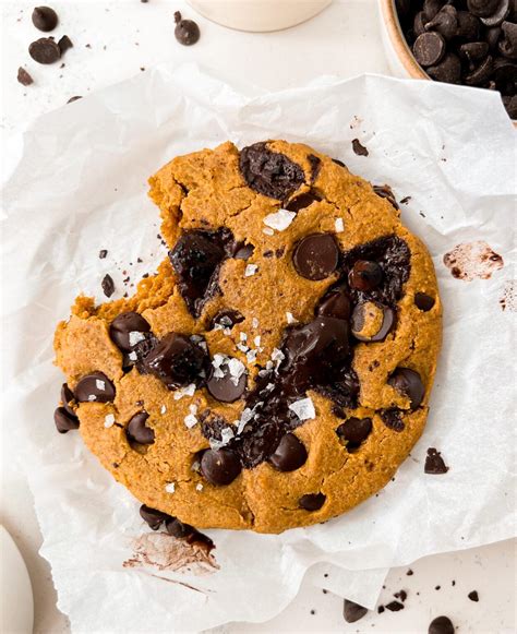 Single-Serve Pumpkin Chocolate Chip Cookie | MWM