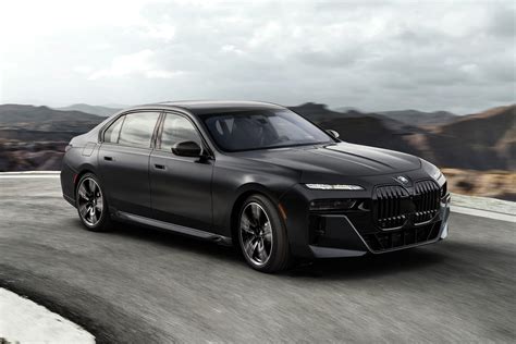 2023 BMW 7 Series vs. Audi A8 and Mercedes-Benz S-Class: Superlative Sedans Compared - CNET