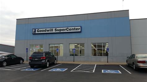 GOODWILL DUBUQUE - 2121 Holliday Dr, Dubuque IA - Hours, Directions ...