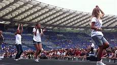 vasco a roma ragazze rds show prima concerto di vasco a roma 2 vasco a roma ragazze rds show prima concerto di vasco a roma 2