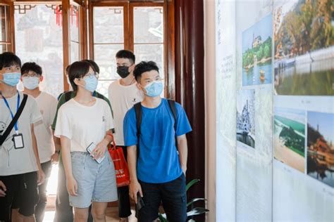 2022年镇江大学生暑期红色实践营成功举办-新华网