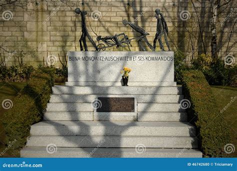 Auschwitz III Memorial editorial image. Image of sculpture - 46742680