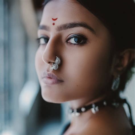 Buy Silver Nath Online | Designer Nathni Online Shopping