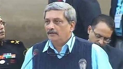 Pakistani team can't enter IAF base, only crime scene: Parrikar