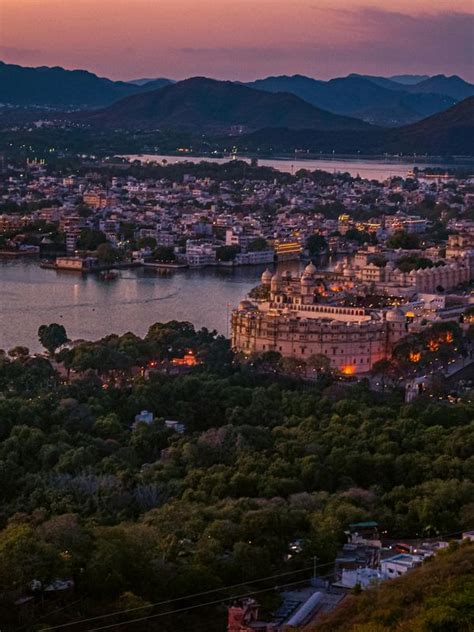 INTRODUCTION TO INDIA