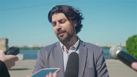 Outside Reporter! Interview Camera 的图像结果