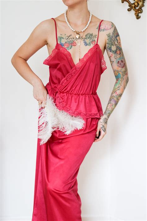 Vintage Cherry Pink Floor Length Nightgown With Lace Details small - Etsy