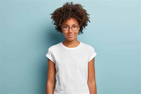 10 Organic T-Shirts That Are Stylish & Sustainable - LeafScore
