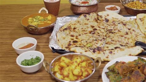 11 Best Food Joints in Chandni Chowk You Must Visit
