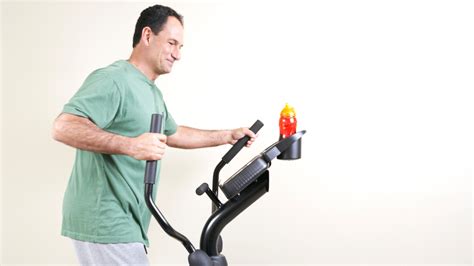 How to Use an Elliptical Machine 的图像结果