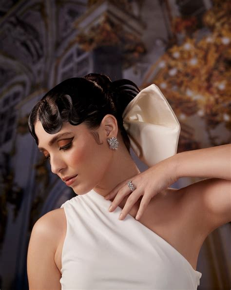 GROUPO JOYA STUD – JoolryIndia