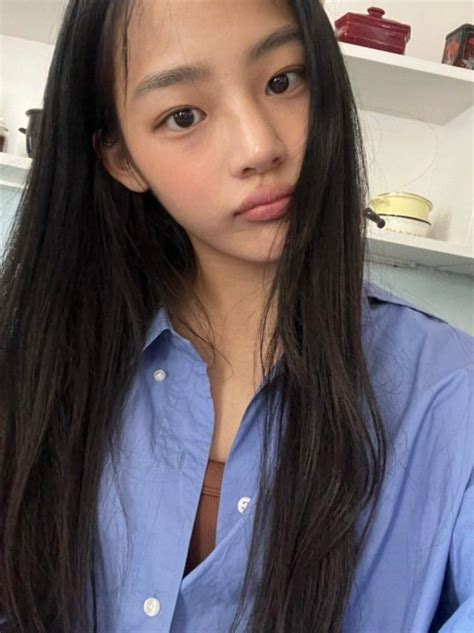 NewJeans(뉴진스) 민지 셀카 + 소개