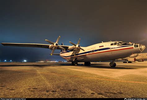 RA-12988 Kosmos Antonov An-12B Photo by Dmirty Petrov | ID 229000 ...