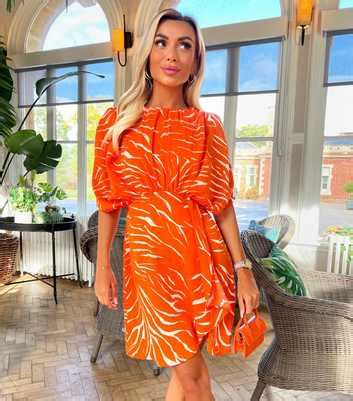 Batwing Dresses | New Look