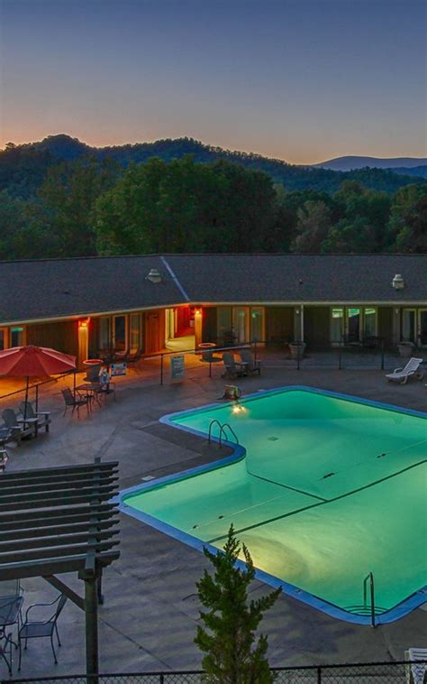 Fontana Village Campground: Fontana Dam NC Camping