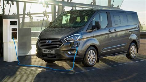 Ford Tourneo Custom (2019) mit Plug-in-Hybrid-Antrieb