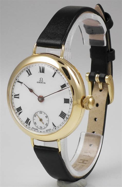 Omega 18ct Yellow Gold Officers Watch - White Enamel Dial (1921)