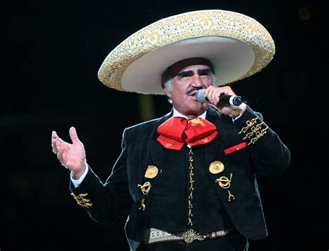 Los discos y películas de Vicente Fernández - Primera Hora