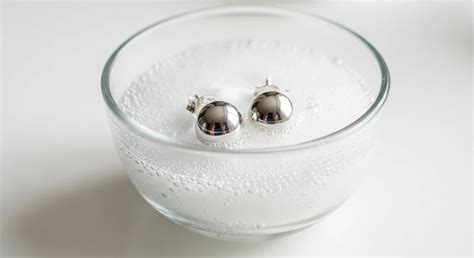 Does Soaking Earrings In Alcohol Clean Them Effectively