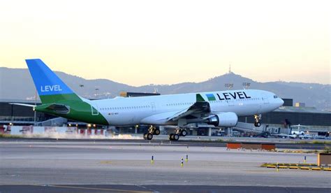 Level amplía rutas para el próximo verano con Nueva York y Santiago de ...