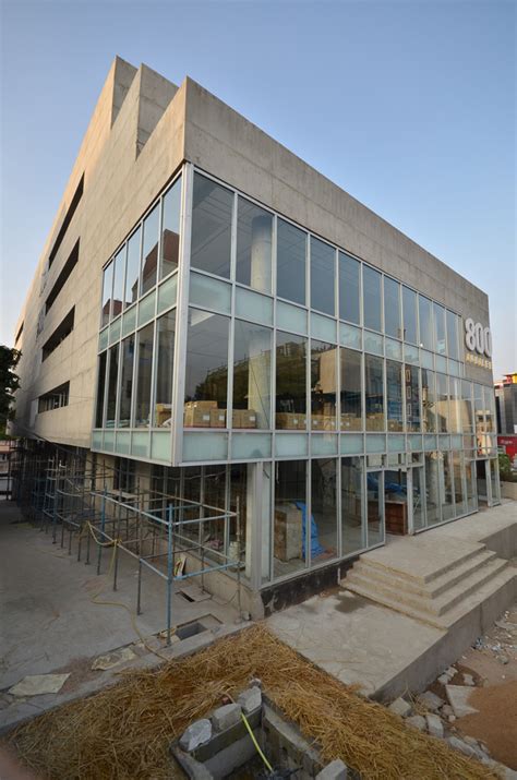 800 Jubilee - Flying Elephant Studio