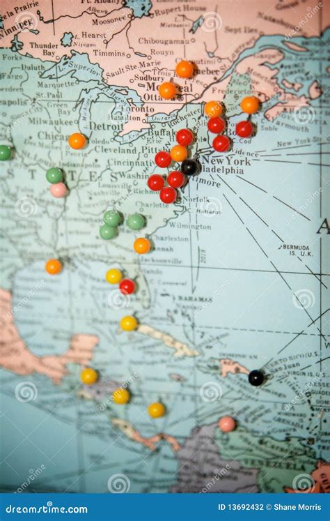 Map with Push Pins 的图像结果