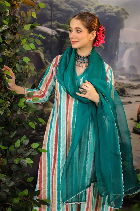 Buy Suit Sets Online for Women in India – DIMPLE DESIGN STUDIO