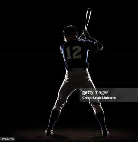 Baseball Player Back View 的图像结果