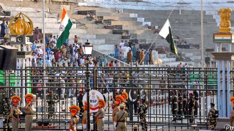 Punjab: Retreat ceremony for public along Pak border to resume from May 21