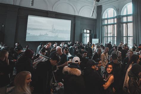 All Hands Meeting 的图像结果