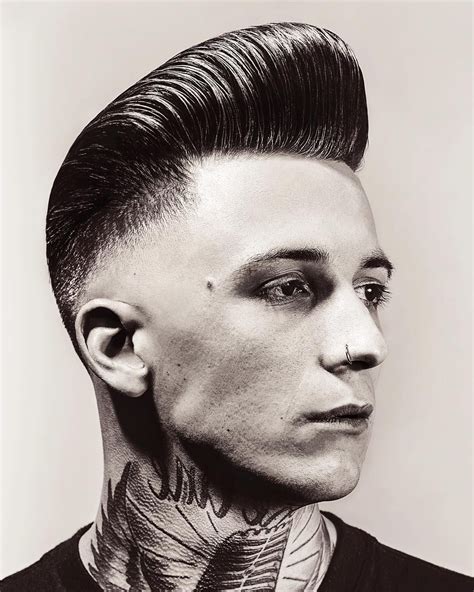 25+ Popular The Pompadour Haircut 2018 - Men's Hairstyle Swag | Cortes ...