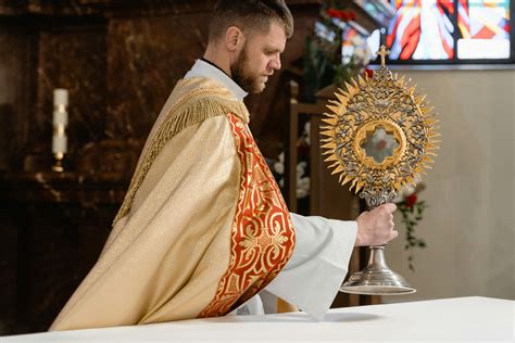 Sacraments Roman Catholic: Discover Their Powerful Spiritual Meaning ...