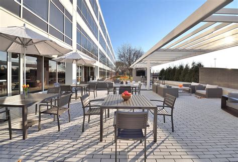 Schaumburg Corporate Center | Glenstar