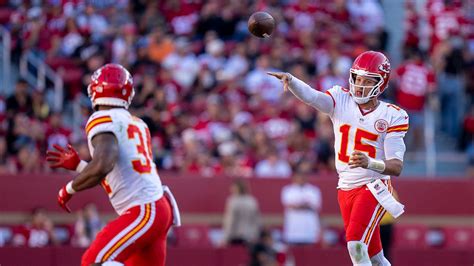 Chiefs player speaks out after Patrick Mahomes skipped him while ...