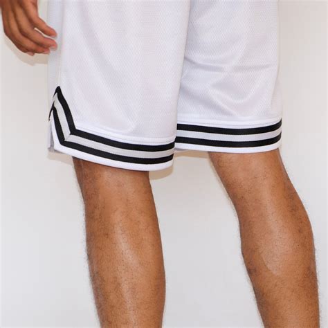 White Basketball Shorts – leon