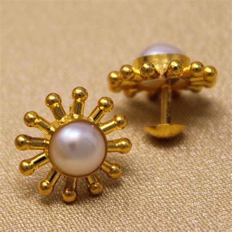 Buy Pearl Stud in Kerala, India | Chungath Jewellery Online - Rs. 49,680.12