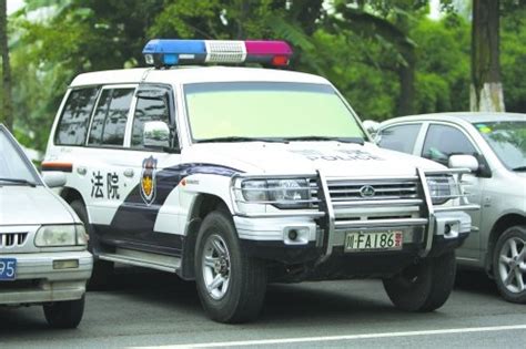 警车送孩子上学 中江法院干警被记过处分_大成网_腾讯网