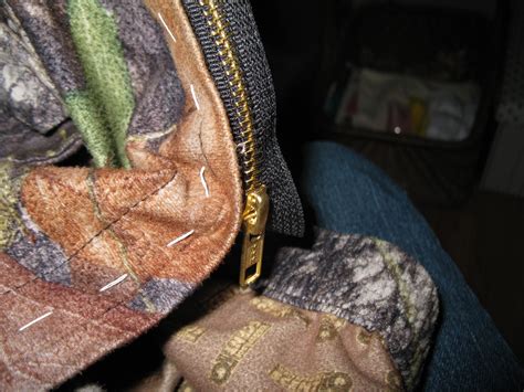 How to Zip a Coat 的图像结果