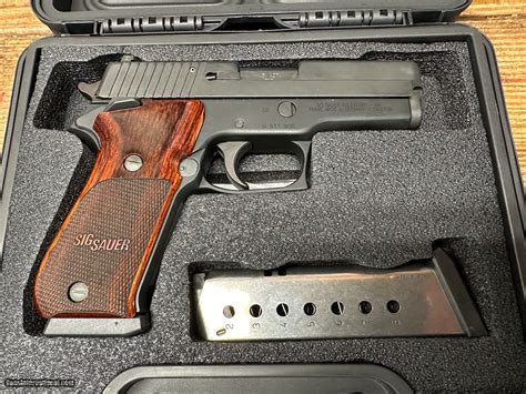 Sig Sauer P220 SAS "45acp"