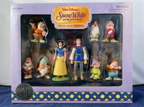 Disney Theme Park Exclusive - Snow White and the 7 India | Ubuy