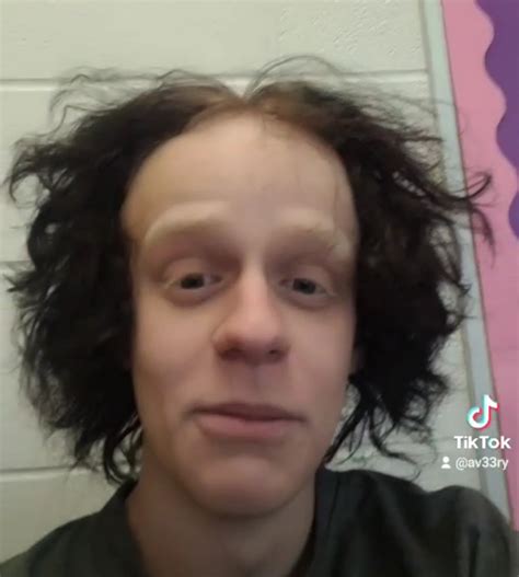 Av33ry / Rowan Do the Thug Shake: Image Gallery | Know Your Meme