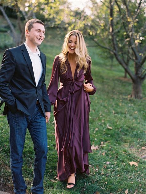 engagement photos outfits men